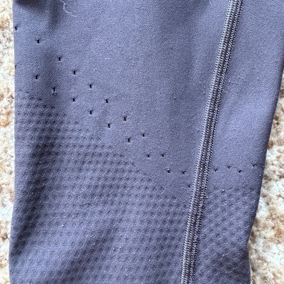 Lululemon Zoned In Tight 27” Purple Lunar Rock Size 4 - Picture 3 of 7